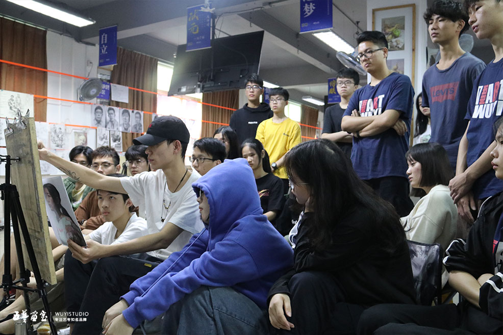 廣州晨星藝術培訓有限公司美術培訓-央清班.jpg 廣州晨星藝術培訓有限公司美術培訓-央清班.jpg